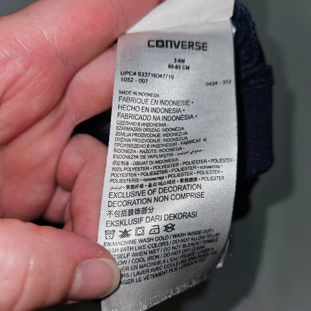 Converse full zip